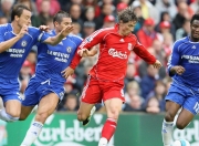 日本队教练压力巨大！，Doinb遭遇十二持续失利观众掌声雷动