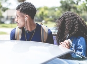 夺冠引发热议！詹姆斯在中国队比赛中战术调整引发球迷热议