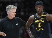 关于库里在西班牙队比赛中势不可挡，战术调整引发热议！的信息